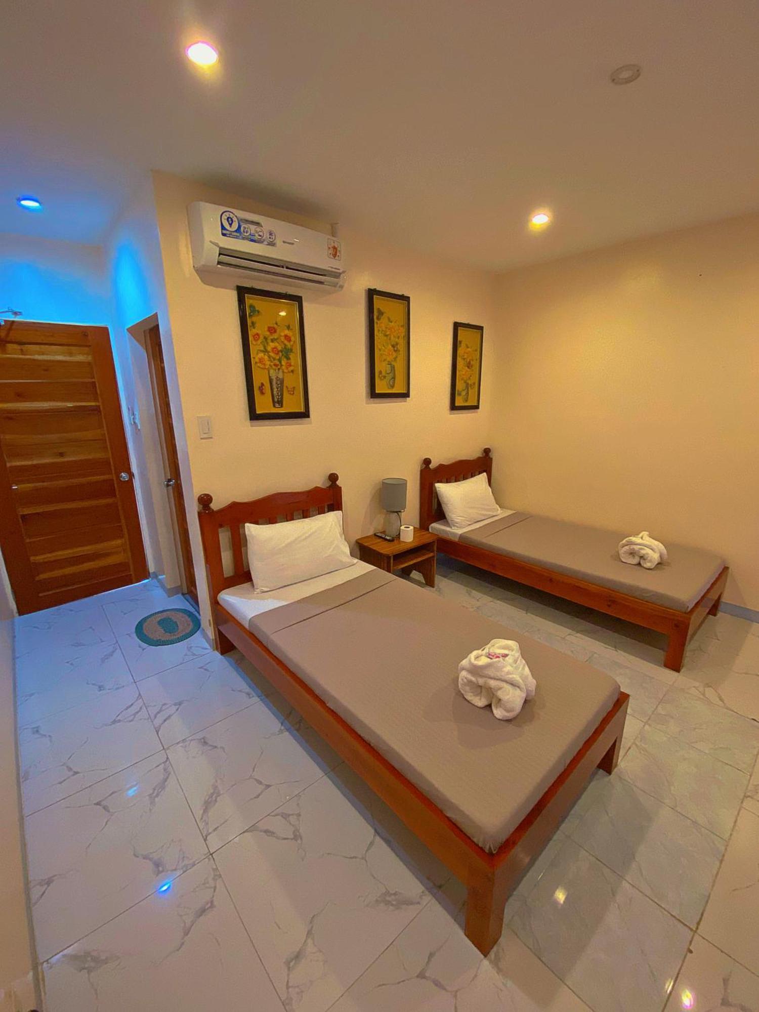 Elnora Delmar Travellers Inn Siquijor Eksteriør billede